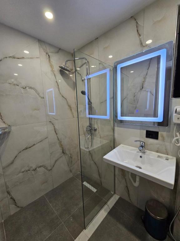 Wg Hotel Ksamil Extérieur photo